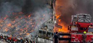Dhaka clothing market Bangabazar blazes in fire