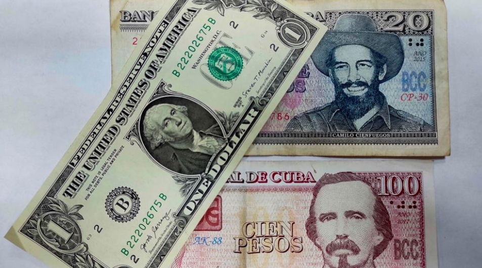 Cuba lifts ban on US dollar deposit amid economic crisis
