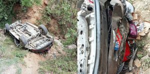 Three, including province government minister, hurt in jeep accident