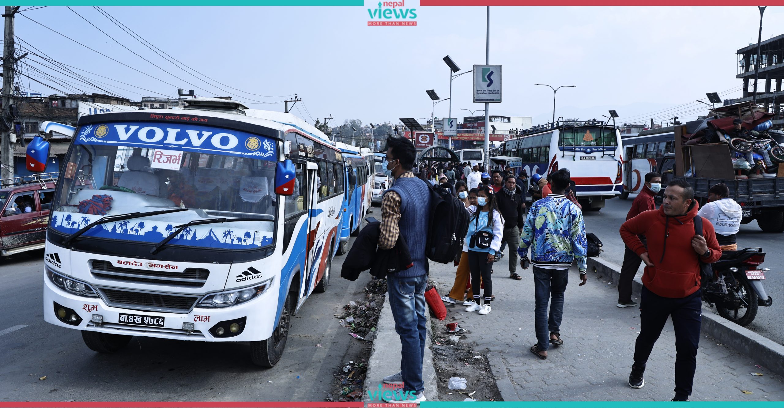 More than 7 lakh people depart from Kathmandu, number to reach 12 lakh by Saturday evening  