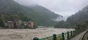 23 Indian soldiers missing in flash flood
