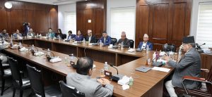 Government to provide free treatment of quake injured
