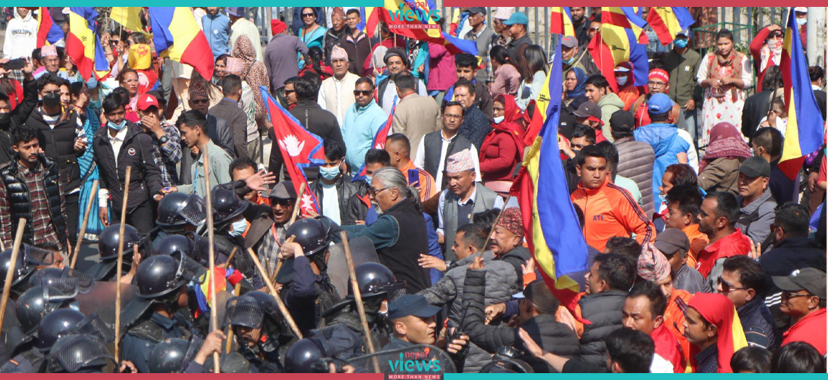 Police charge baton in RPP demonstration (Photo Feature)