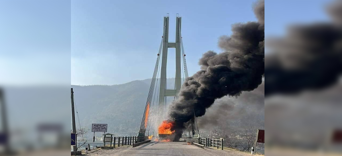 Truck blazes into fire on Karnali Bridge