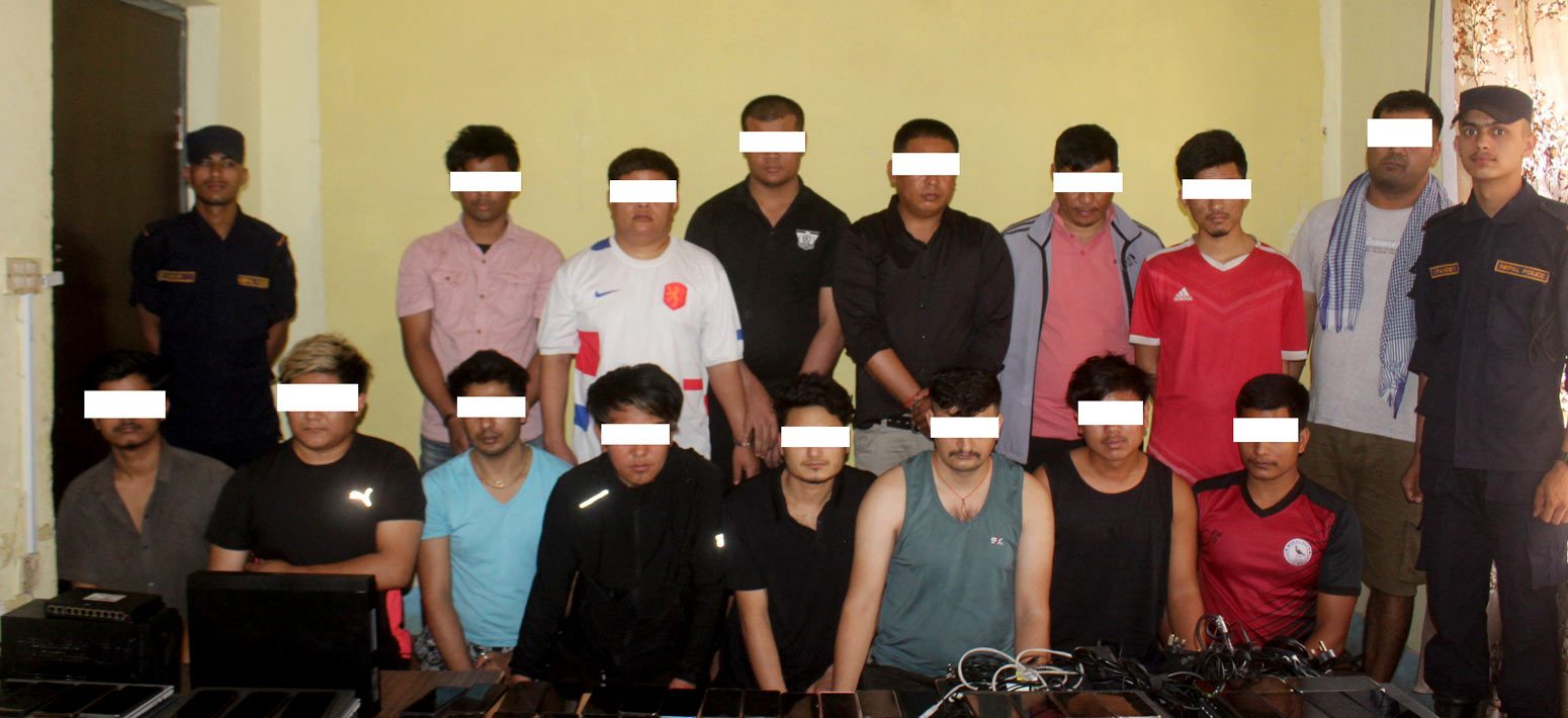 Police arrest 15 people in charge of online betting games
