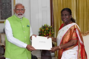 PM Modi submits resignation to President