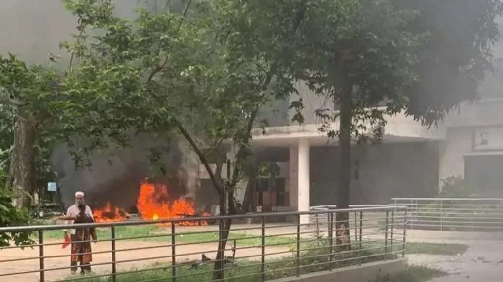 Demonstration against reservation turning violent at Bangladesh