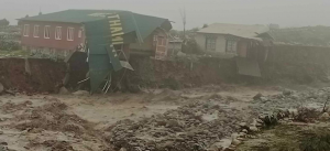 People’s movement disrupted above Namche after flood