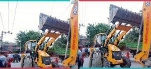 Police detain KMC’s dozer, which went to demolish Dharmshala’s cowshed (Photos)