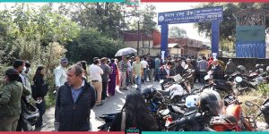 Crowd of People to purchase gold coins in NRB’s Mint Division (Photo Feature)