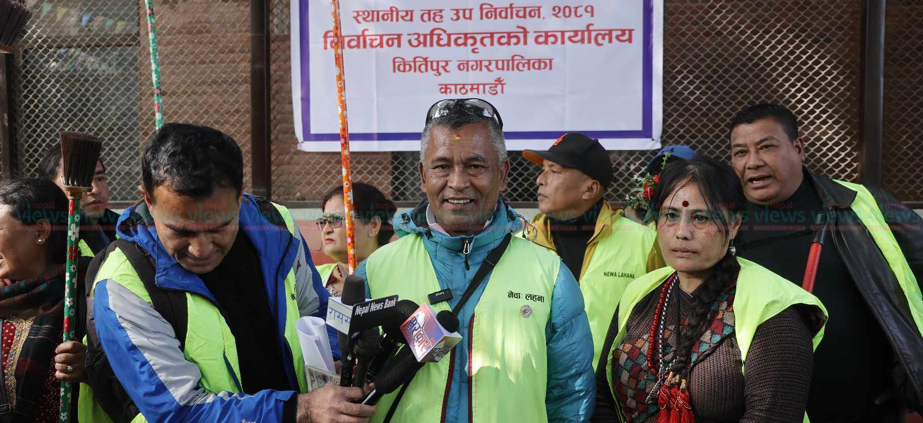 Independent candidate Manab files candidacy Kirtipur’s Mayor (Photos)