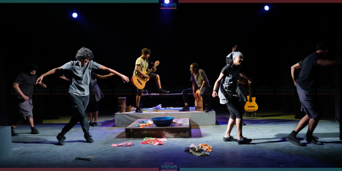 “Tikerty Tale Teller” at Shilpee (Photo Feature)