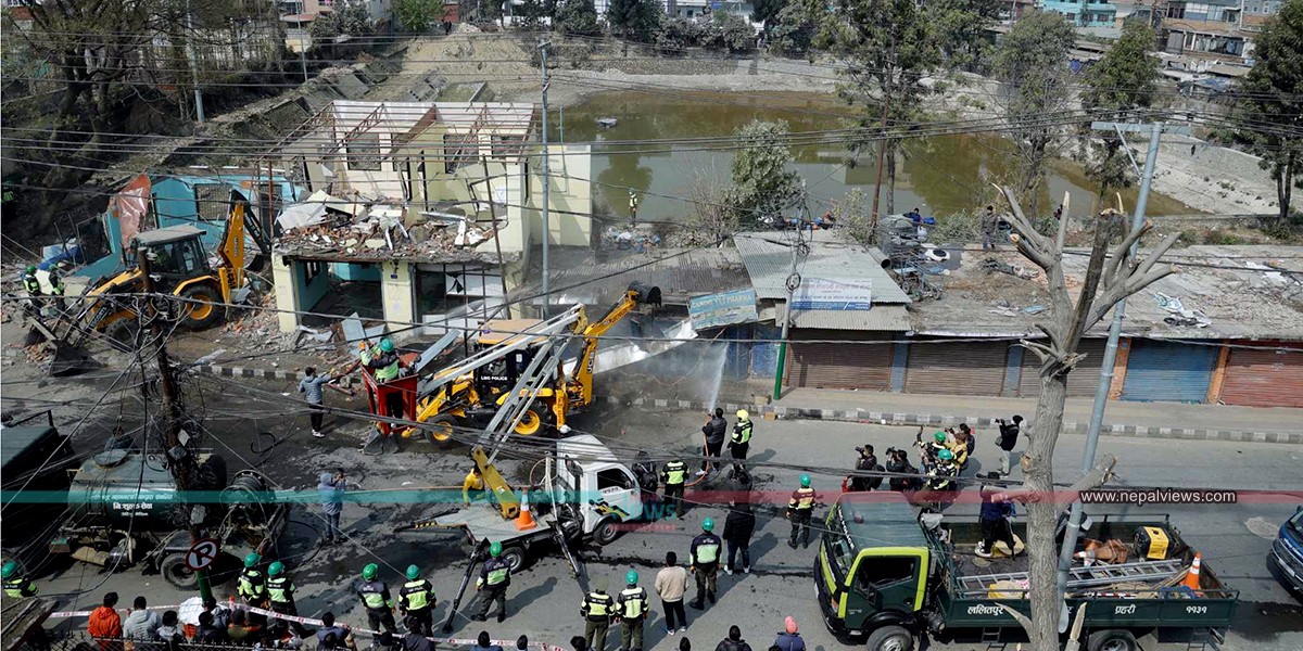 Nhu Pukhu preservation: LMC demolishes ward office  (Photo Feature)