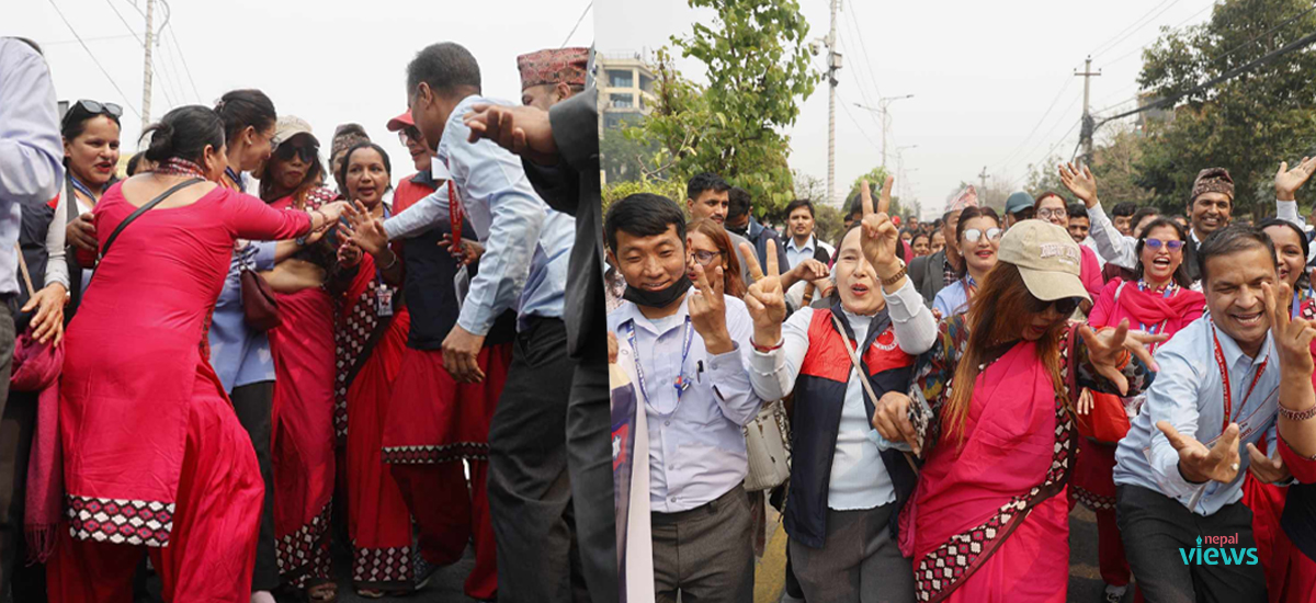 Teachers stage demonstration by dancing and singing at Maitighar (Photo Feature)