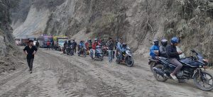 East-West Highway in Nawalparasi remains blocked; stranded passengers