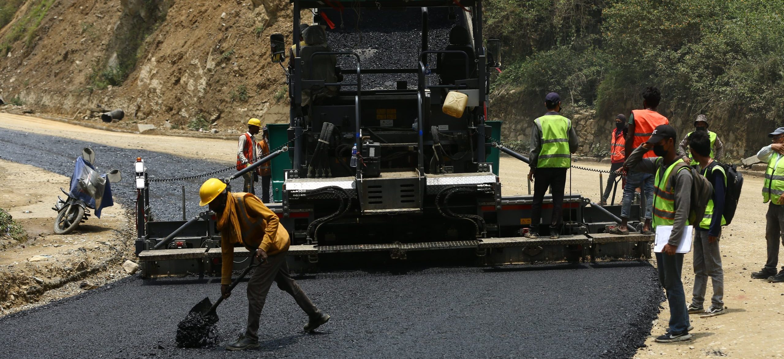 Nagdhunga–Naubise road section completely closed for construction (Photos)