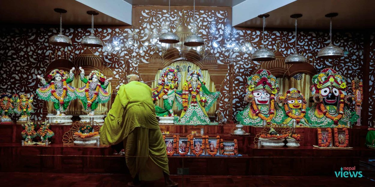 Aarati at ISKCON Temple (Photo Feature)